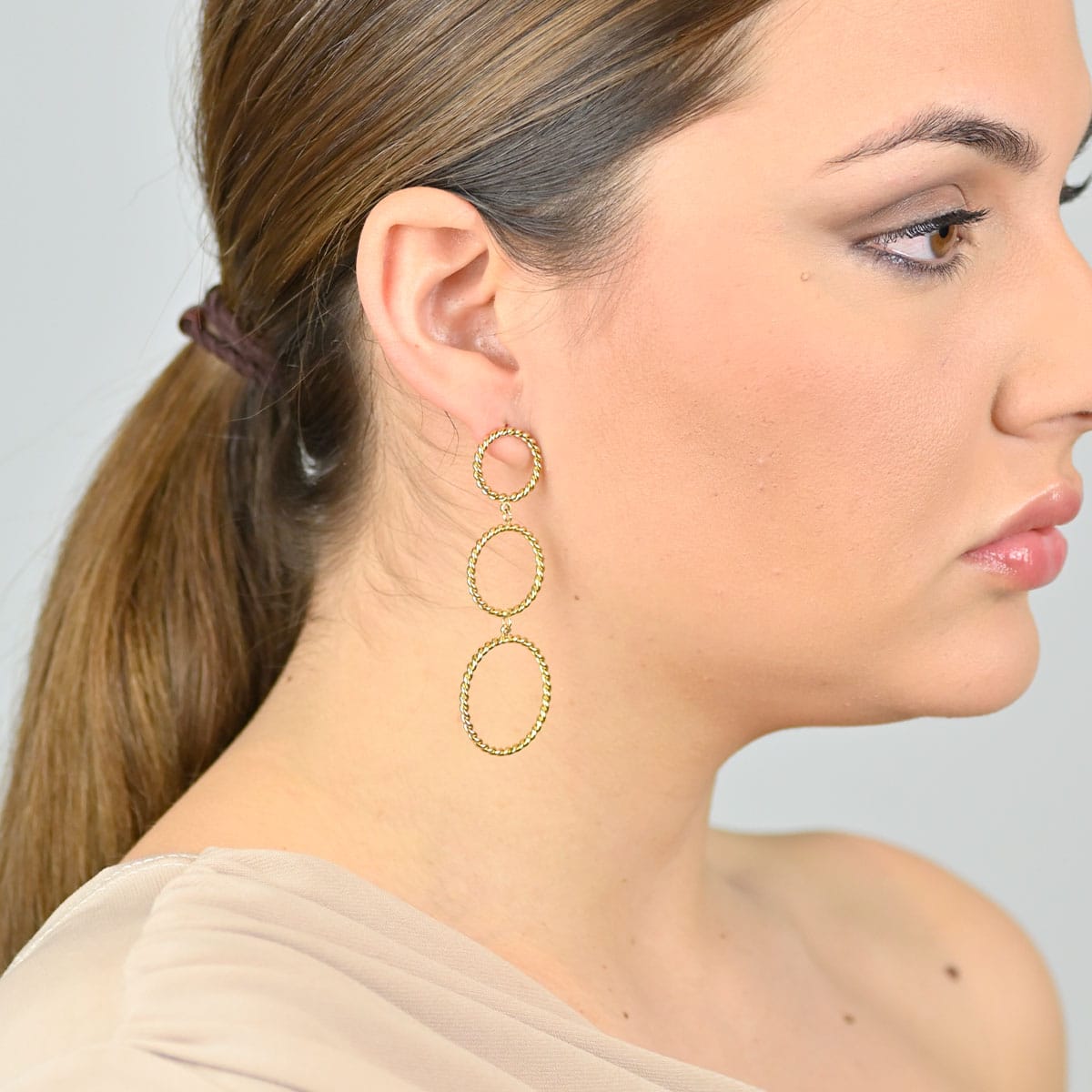 pendientes-shaina-joyitas-de-acero-dorado-coleccion